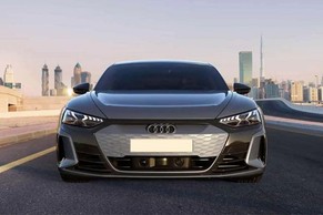 Audi e-tron GT thumbnail 5