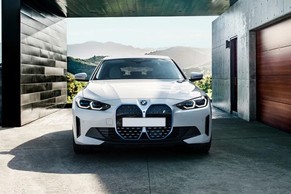 BMW i4 thumbnail 4