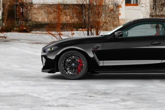 BMW M4 CS thumbnail 3