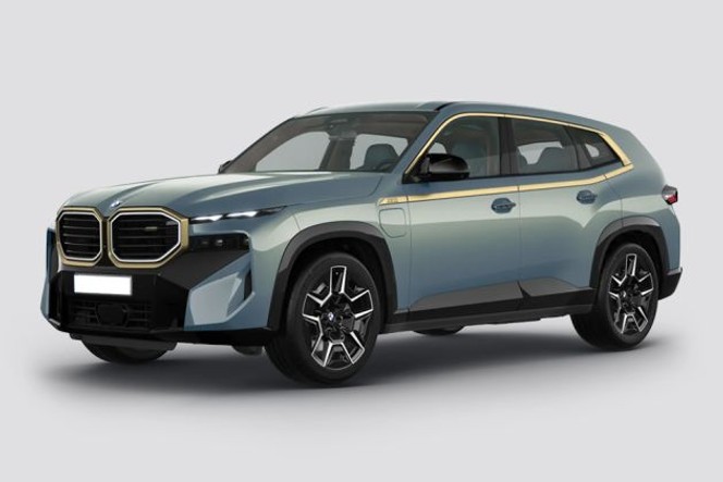 BMW XM thumbnail 2