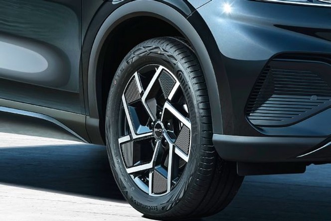 BYD Atto 3 thumbnail 3