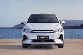 BYD eMAX 7 thumbnail 5