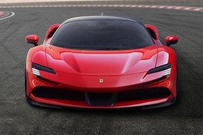 Ferrari SF90 Stradale thumbnail 4