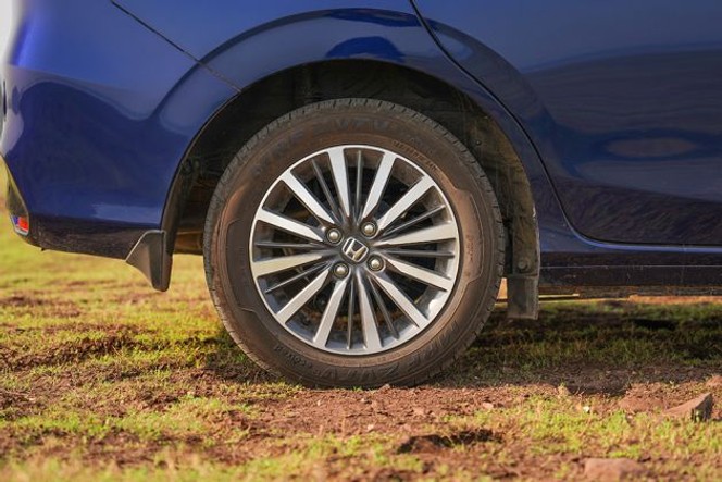 Honda Amaze thumbnail 3