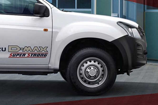 Isuzu D-Max thumbnail 3