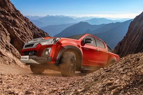 Isuzu V-Cross thumbnail 5