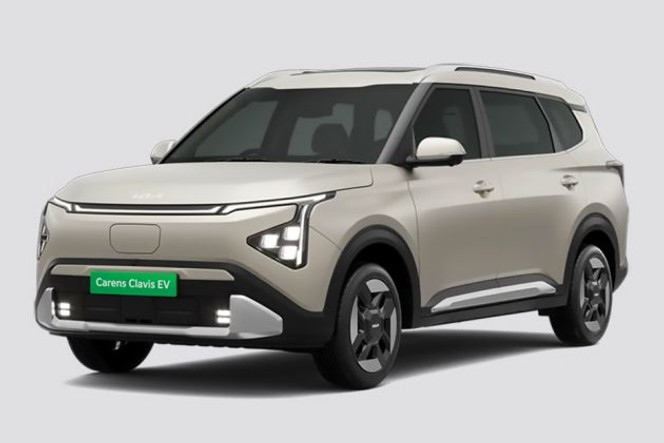 Kia Carens Clavis EV thumbnail 2