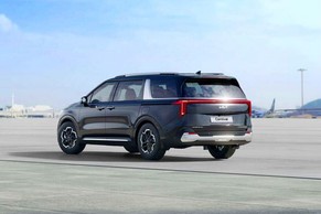 Kia Carnival thumbnail 5