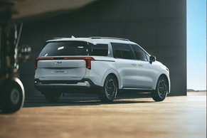 Kia Carnival thumbnail 6