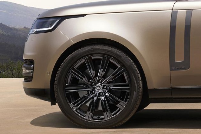 Land-rover Range-rover thumbnail 3