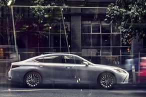 Lexus ES thumbnail 6