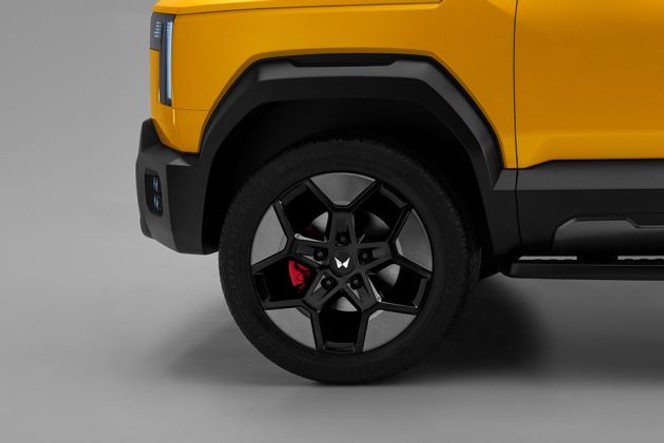 Mahindra Vision S thumbnail 3