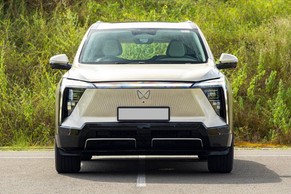 Mahindra XEV 9S thumbnail 5