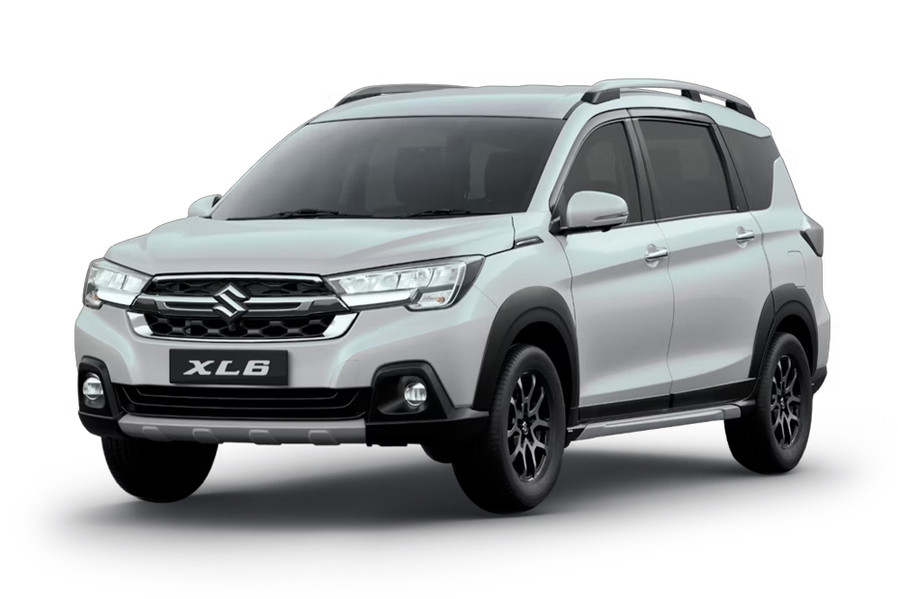 Maruti XL6 in Arctic White