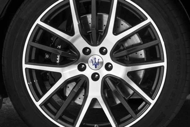 Maserati Levante thumbnail 3