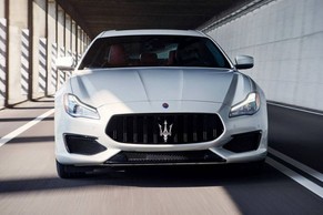 Maserati Quattroporte thumbnail 5
