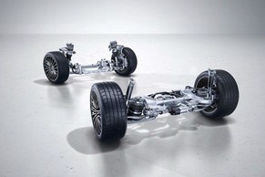 Mercedes-Benz E-Class thumbnail 5