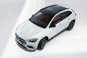 Mercedes-Benz GLA thumbnail 5