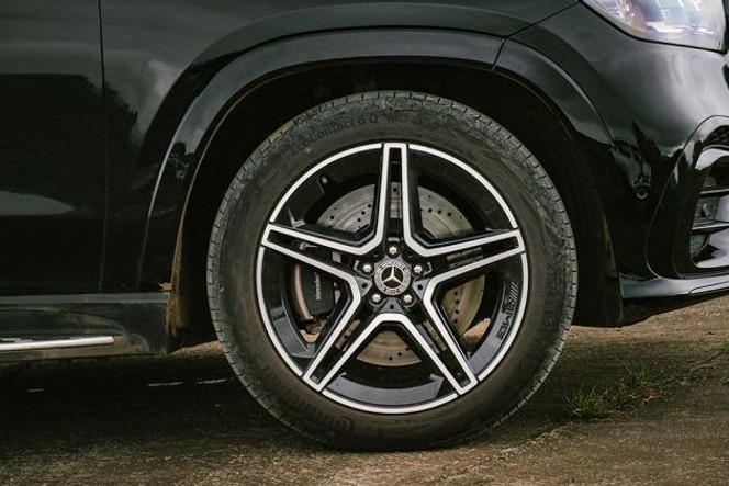 Mercedes-Benz GLS thumbnail 3