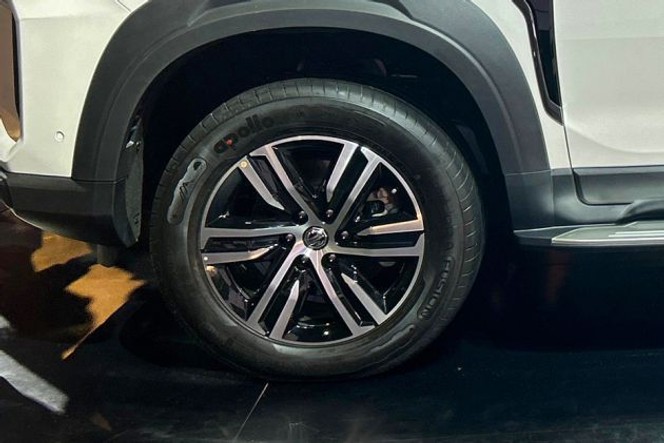 MG Majestor thumbnail 3