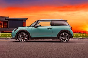 Mini Cooper S thumbnail 6