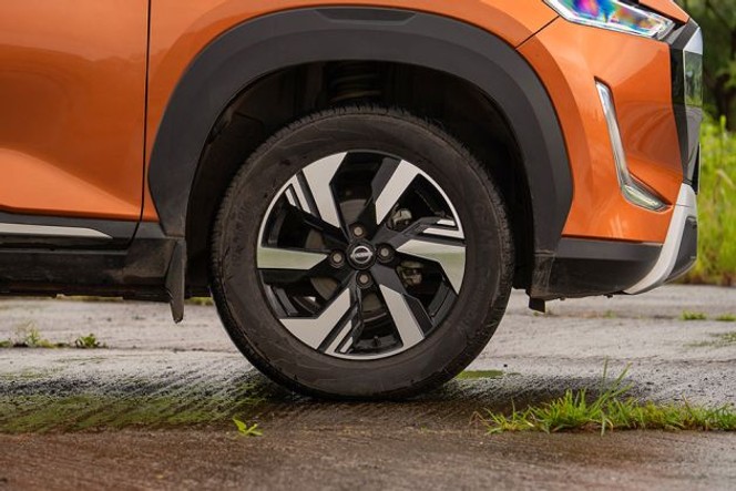 Nissan Magnite thumbnail 3