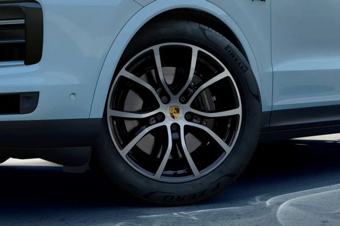 Porsche Cayenne Coupe thumbnail 3