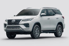 Toyota Fortuner thumbnail 4