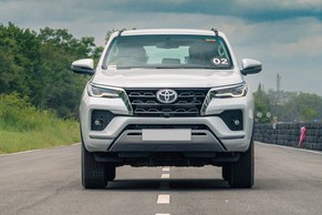 Toyota Fortuner thumbnail 5