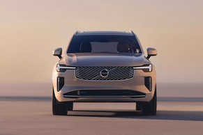 Volvo XC90 thumbnail 5